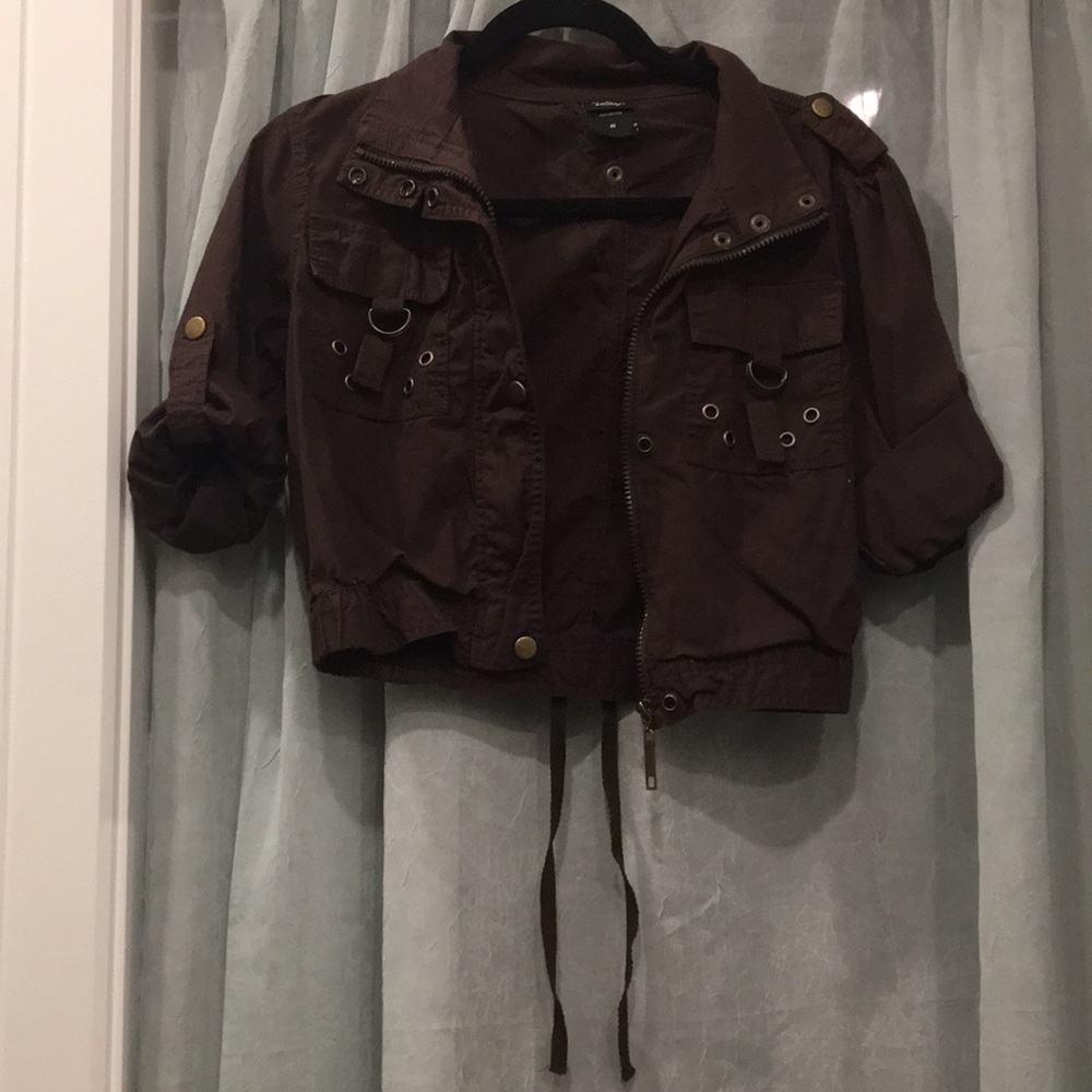 Maroon cropped jacket